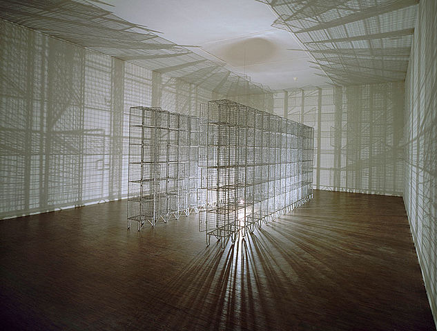 "Light Sentence" 1992. Mona Hatoum