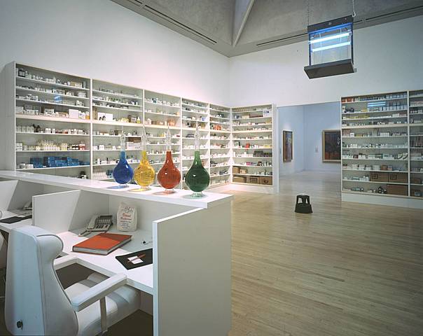 "Pharmacy" 1992. Damien Hirst