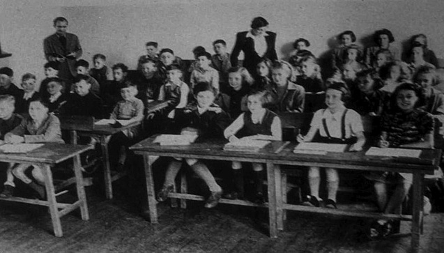 Law Limits Jews in Public Schools