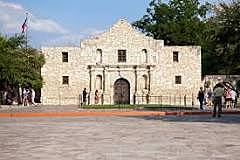 americans are defeated in the alamo