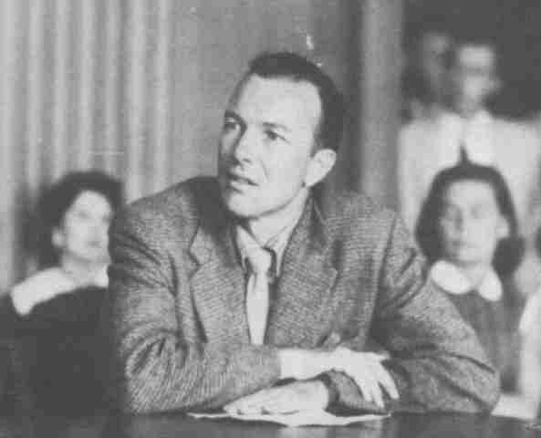Pete Seeger subpoened by HUAC
