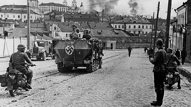 Hitler attaque l’URSS