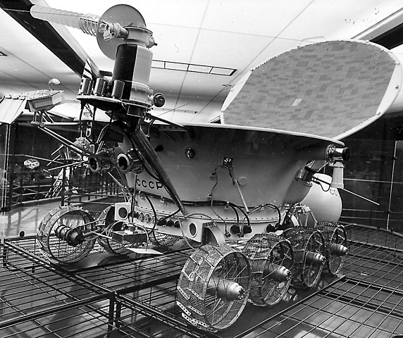 LUNOKHOD 1