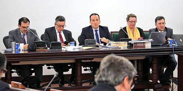 Primera comisión de víctimas