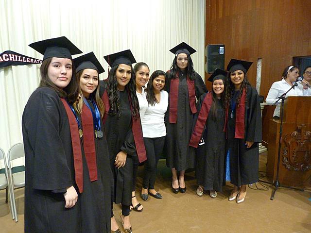 Me gradué de bachillerato.