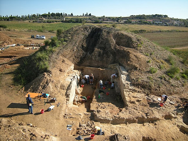 RUINAS DE CIUDAD ETRUSCA.