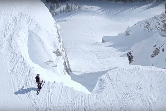 Ski Corbet's Couloir