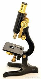 El microscopio avance tecnológico de la edad moderna.