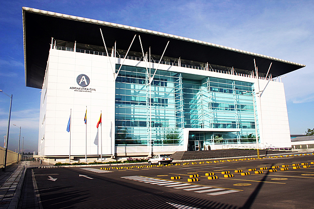 Creación de la Unidad Administrativa Especial de Aeronáutica Civil.