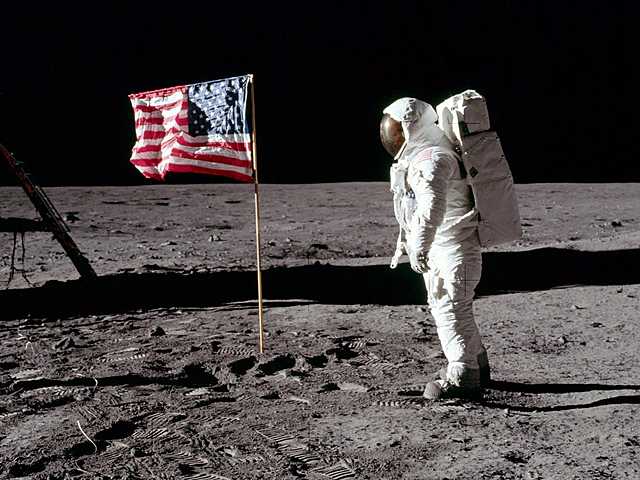 American astronauts land on the moon