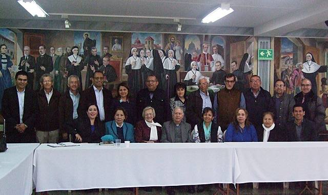 Investigación Configuración de la Cultura Digital en la Familia Latinoamericana