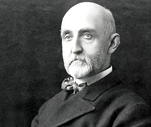 Mahan publishes The Influence of Sea Power Upon History