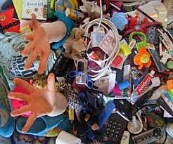 "Boom consumista usar y tirar"