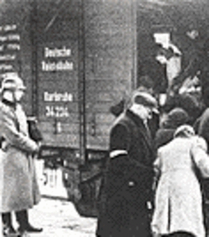 Deportations from the Warsaw ghetto begin.