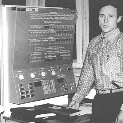 Timeline: Поколение ЭВМ