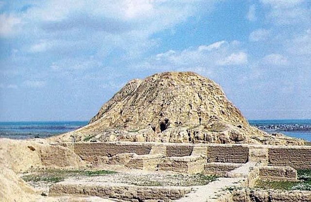 Templo de Assur (1244-1208 a.C.)