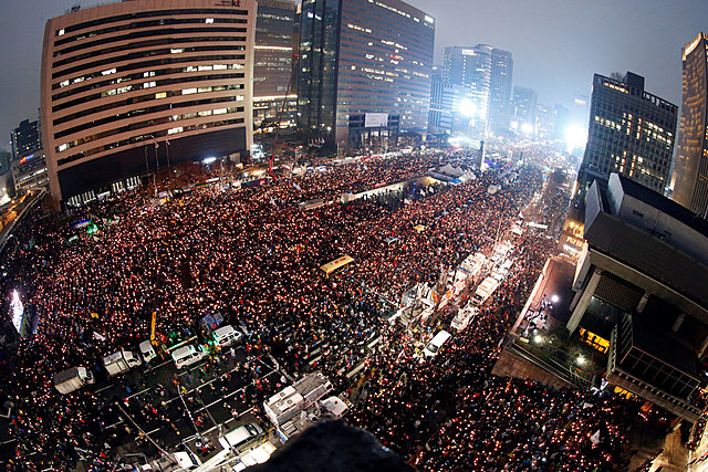 Effondrement d’une grille d’aération d'une salle de concert