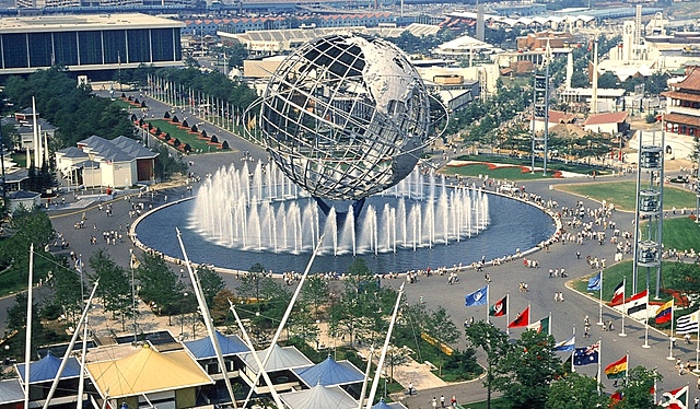 New York Worlds Fair begins