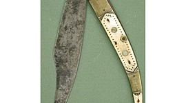 Timeline:  La navalla Carlos V 1573 (XVI) Per tenir una arma a mà i que es camufles a la vista de tothom.