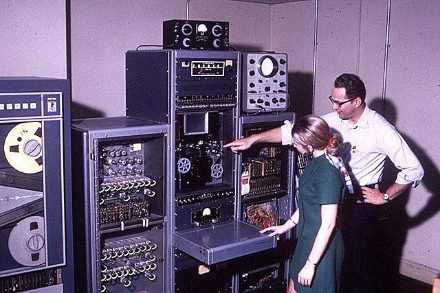 Проведение первых сеансов связи компьютерной сети Релком с Финляндией