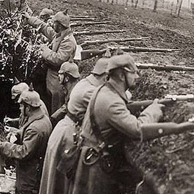 Timeline: Gli anni di guerra (1914)