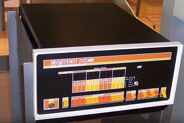 Aparación del primer mini ordenador