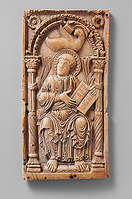 Under Charlemagne I, medieval Christian works of art appear during the pre-Romanesque era of the Carolingian Renaissance. Byzantine art was combined with western Christian themes to create biblical texts.