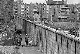 Construction of Berlin Wall