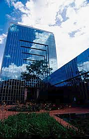 Edificio Formacol / Arquitectura Contemporánea