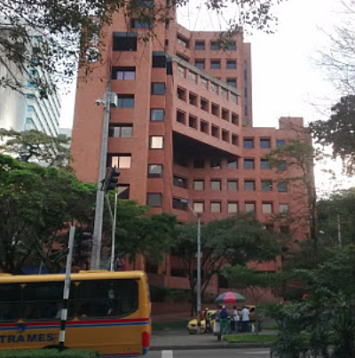 Edificio Concasa / Arquitectura Contemporánea