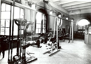 1915-1916: primer curs acadèmic de Maquinistes Navals