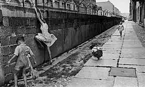 Construction of the Berlin Wall