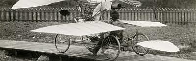 Första flygplanet