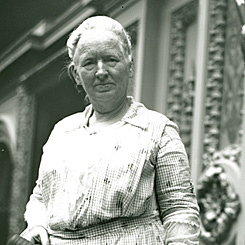 Alice Robertson presides over House