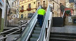 DENUNCIA POR PROBLEMA DE ACCESIBILIDAD EN LA CALLE ALZAPIERNAS