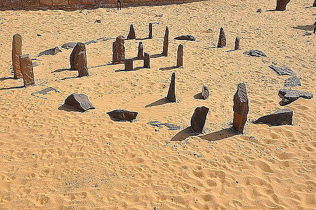 Yacimiento Nabta Playa (6100 a.C)