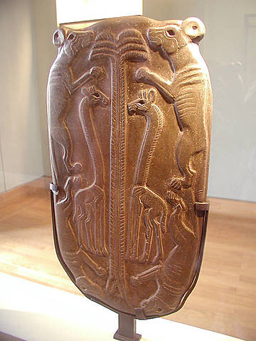 Paleta enmarcada por cuadrúpedos, hienas o liacones (3300-3100 a.C.)