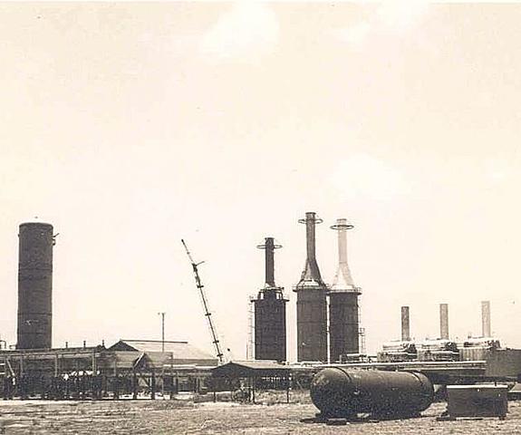 Primera refinería de petróleo