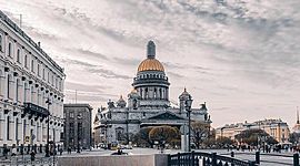 Timeline: Путешествие по Санкт-Петербургу