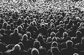 Se celebran dos congresos mundiales de la juventud.