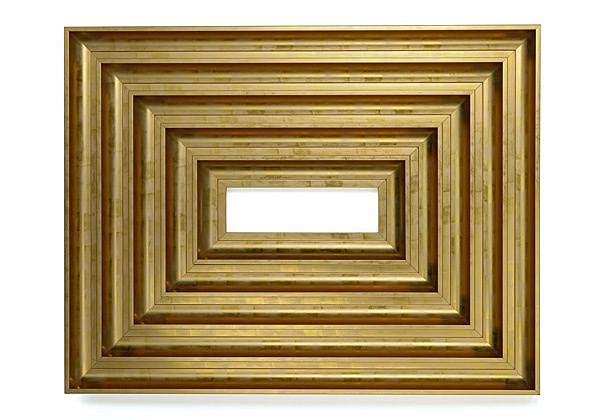 Prof - Le cadre / Esther Ferrer - "Cadre qui encadre cadre, qui encadre cadre, qui encadre cadre, qui encadre cadre, qui encadre cadre qui n'encadre rien" (Cadres, dorure, galerie Lara Vincy, Paris)