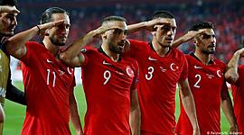 Timeline: Türkiye'nin Futbol Serüveni