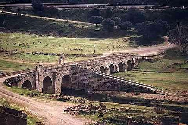 Construcción puente "La Barquilla"
