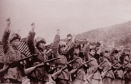 Chinese forces cross Yalu and enter Korean