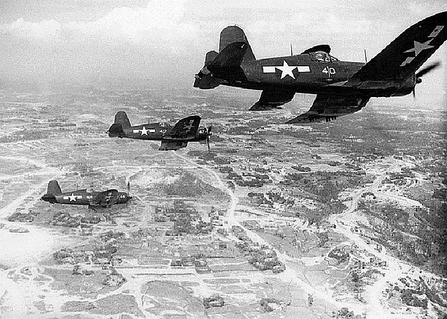 EE. UU. derrota a Japón en la Batalla de Okinawa