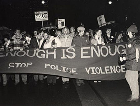 Descentes de police dans des saunas de Toronto