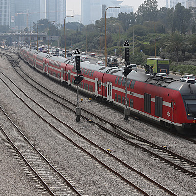 Timeline: התפתחות הרכבות