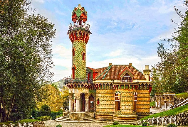 El Capricho, Gaudi