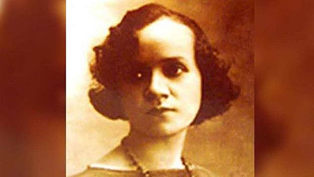 Matilde Hidalgo de Prócel permite el reconocimiento del sufragio femenino en la Constitución