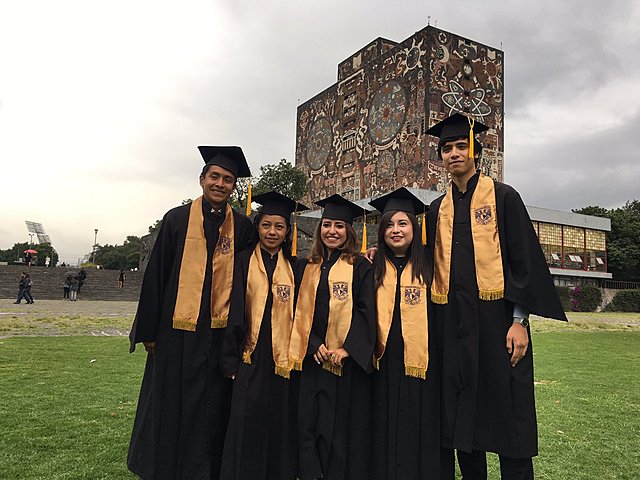 LA UNAM CONCEDIÓ EL DERECHO A LA OBTENCIÓN DEL TÍTULO PROFESIONAL DE PSICÓLOGO